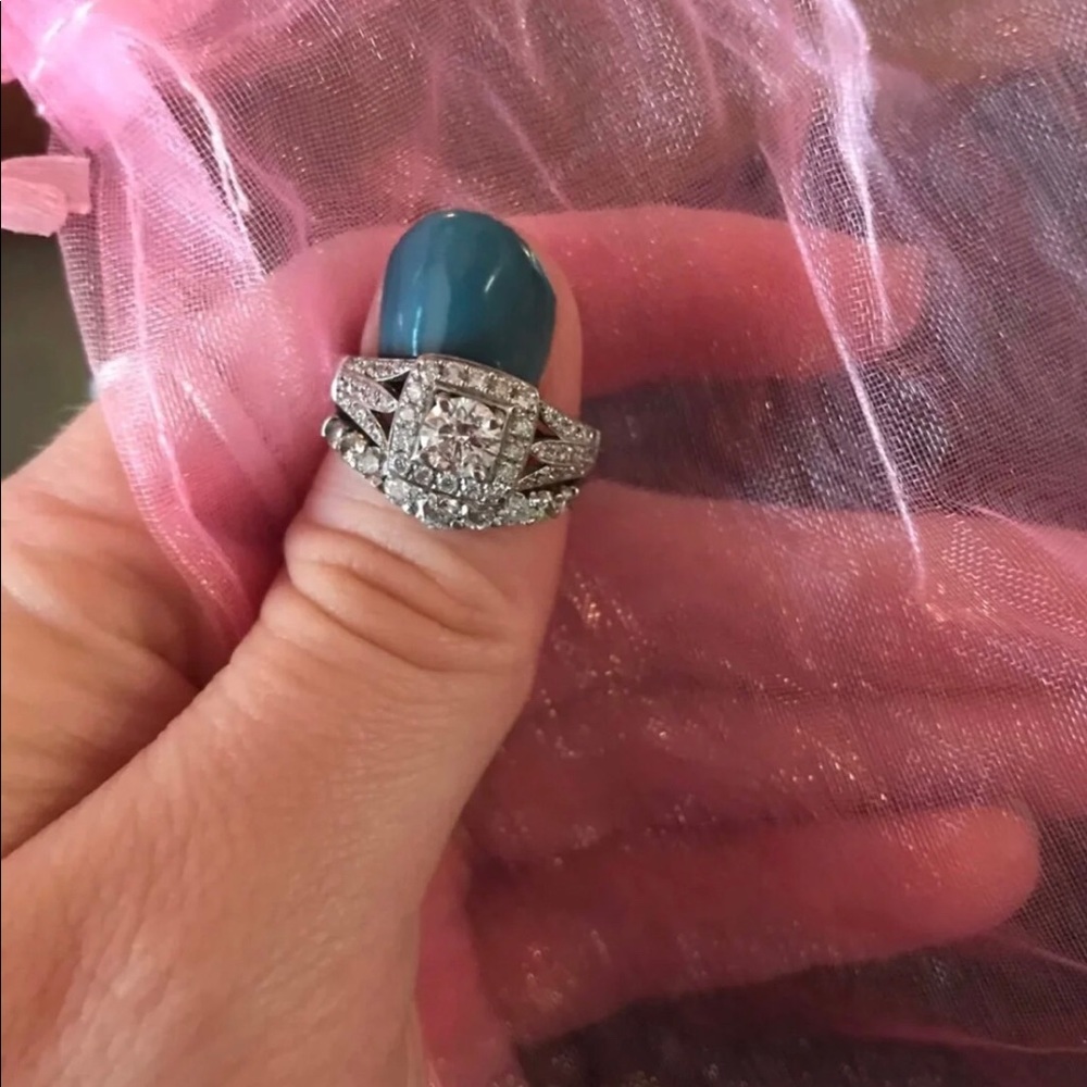 Kay Jewelers diamond ring size between 5 an 5.5